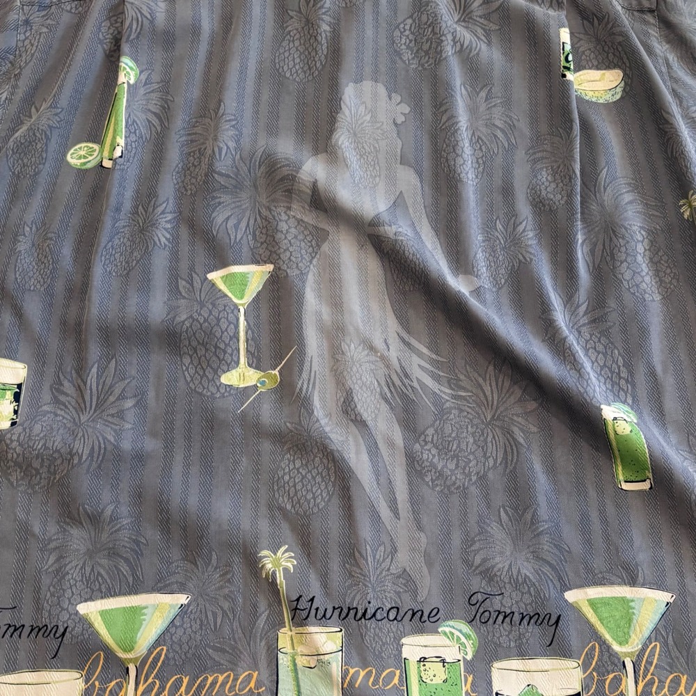 Tommy Bahama Silk Button Down Mens Large Blue Cocktail Pineapple Hula Camp Shirt - Picture 8 of 8